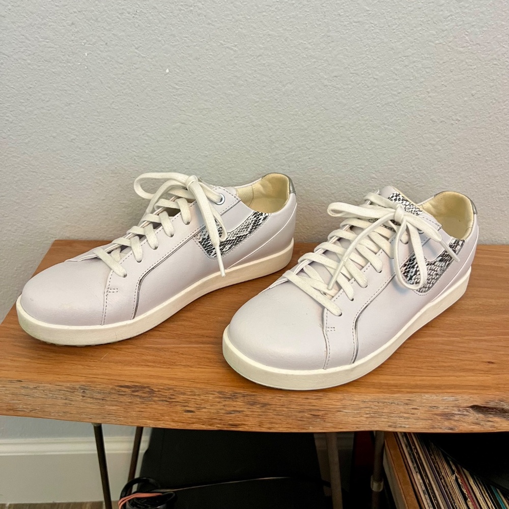 FootJoy Links Women's White Snake Spikeless Golf Shoes 9.5M Quiet Luxury Preppy - Picture 2 of 6